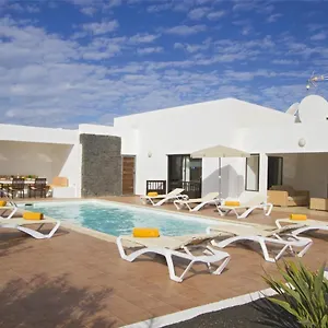  Villa Paraiso